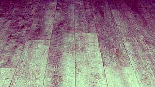 OMG, redhead shoving kitchen stuff in her pussy! What’s wrong with her?! 😱