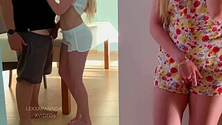 क्यू रिको! 18+ युवती रूममेट्स टेबल पर हार्ड बांग करती हैं