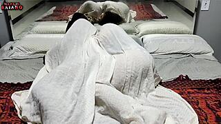 minha amiga que se passa por minha esposa e quando descobri meu pau ja estava bem duro entao fiz ela de cachorra dando uma gozada dentro