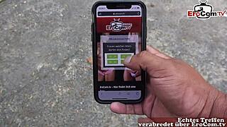 Deutsche Blonde Mit Brille Und Nylons Wird Auf Der Straße Abgeschleppt