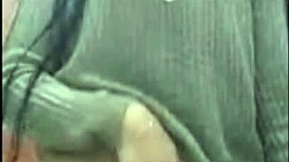 Watch this Colombian boy showing you how its done in the art of jerking off