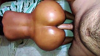 Colombian Prostitute Gets Anal Without Condom