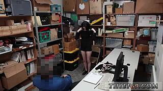 Police Man Catches Suspect Red-Handed By Store Associate