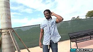 Courtney Cummz Loves Black Dick In Car For Cash 😍💦