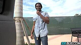 Courtney Cummz Loves Black Dick In Car For Cash 😍💦