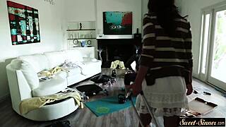 I doggystyle my roundass teen stepdaughter.