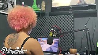 she seduced her friend to fuck without condom