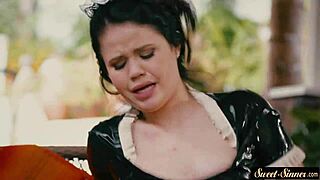 Big booty maid gets a thorough cleaning and facial