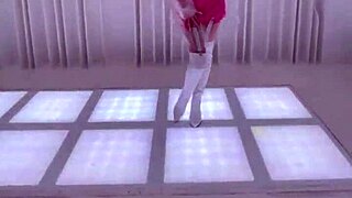 So, the photographer snapped my pic, then we hit his place and I gave him a wet blowjob! 😜