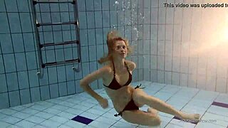 Nastya GETS NAKED and ENJOYS being OUTDOOR in PUBLIC