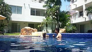 que delicioso coger después de nadar en la alberca con la amiga