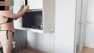 Entrando a un buen hotel en lince with suggestive vibes