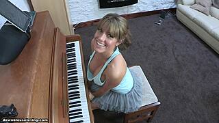 Busty blonde with skills