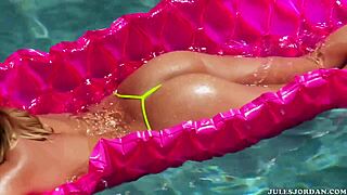 best girlfriend gives guy deepthroat treat in pool