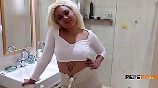 Debora Sanchez marks her birthday with a special anal gift. It's a day to remember!