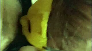 i give oral to my friend after school, he deepthroats me