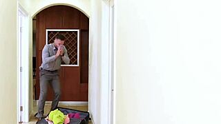 Teen 18+ gives first time blowjob in car to old cronies