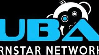 Lola Foxx plays with her tight wet pussy 😍