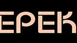 Sarah rosa sucks alexx blackout's cock in christmas making off