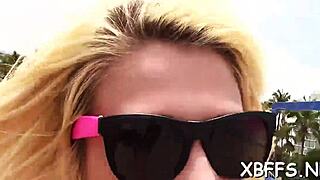 Teen babe offers her tight pussy to a horny lad