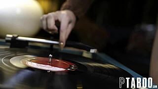 Vanna Bardot shares long kiss before taboo blowjob with Seth Gamble.