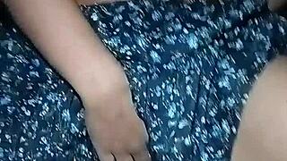 Sofia 18y Brazilian shows pussy in public street