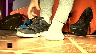 Latina teen joins a dirty underwater contest, touching herself for the crowd