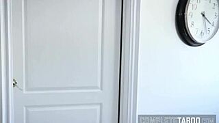 Kinky Blondie Teen 18+ Gets Facial