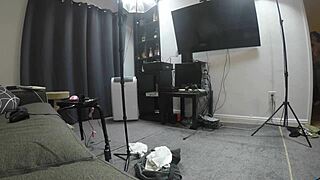 Scarlett johnson gives me a teen footjob in pov, fetish style.