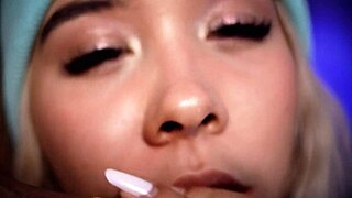 College girl slurps cock on camera, damn hot! 😍