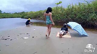 A puta safada da Mary Luthay aprontando com os rapazes com direito a cuzinho sendo fodido - turma do sexo