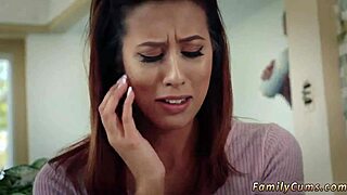 Exquisite Teen 18+ Experiences Hardcore Sex During Day Freakout