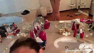 Blonde teen 18+ gives FOOTJOB in home VIDEO!