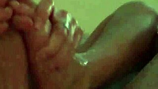 Blonde teen 18+ gives FOOTJOB in home VIDEO!