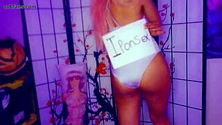 i'm an ebony horny teen who loves doin dirty stuffs in the dark