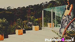 i reveal my hot body in lingerie after striptease outdoor