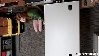 Lp officer demands Ava Parker’s stretched pussy in eagle pose