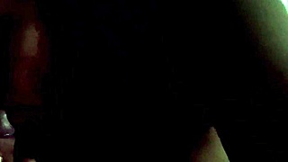 Aluna Novinha Aprendendo a Mamam com o Professor no Escuridão do Netflix