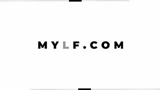 Uh, my sexy stepsis showin’ off her phat butt skills!