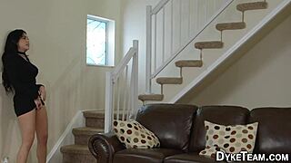 latina lesbian says, 'lick my rim while we scissor'