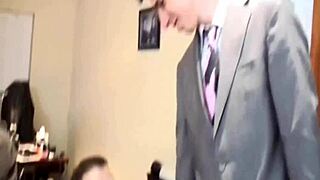 Un Casting Porno de Chicos del 2006 con la Bella Monica Ledesma como Anfitriona