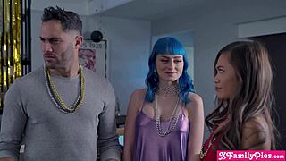JEWELZ BLUE AND VINA SKY, FUCK YOUR STEPCOUSINS HARD WHILE PARENTS WATCH!