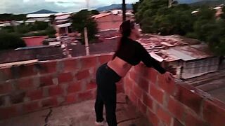 ¿mi padrastro me deja follar con él para no contarle a mi madrastra?