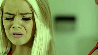 I love eating out this milf