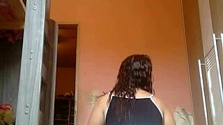 Teen Dances Funk In Brazilian Style