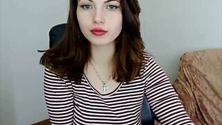 i'm a russian with big boobs playing with my pussy on webcam