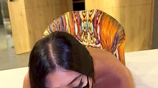 Modelo Colombiana 22 Years Has Oily Sex in First Wild Casting!