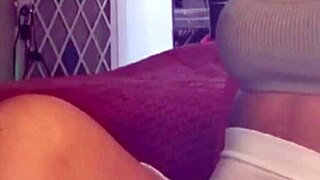 Pornstar teen pussy reaches intense orgasm