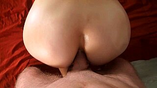 Petite Amateur Enjoys Homemade Doggy Style Close Up