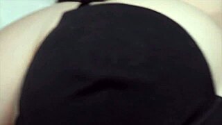 la giovane cam girl debutta nel porno with teen 18+ tits, fat pussy, muff diving, lick, homemade cunilingus, and fucking